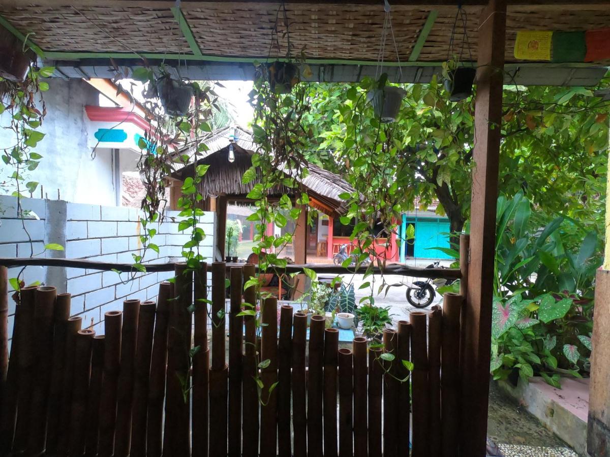 Owl Hostel Karimunjawa Dış mekan fotoğraf